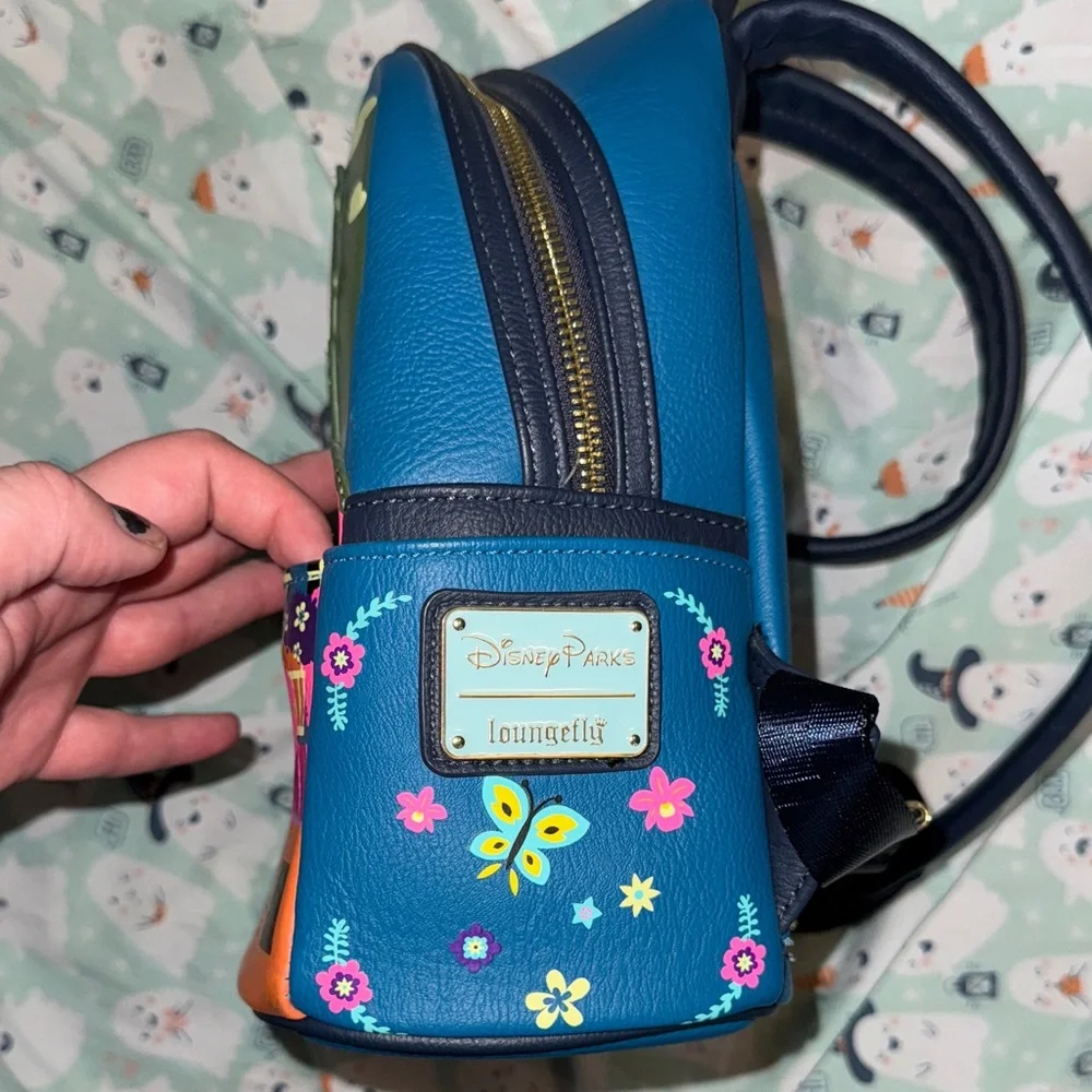 Encanto Backpack - Picture 2 of 5